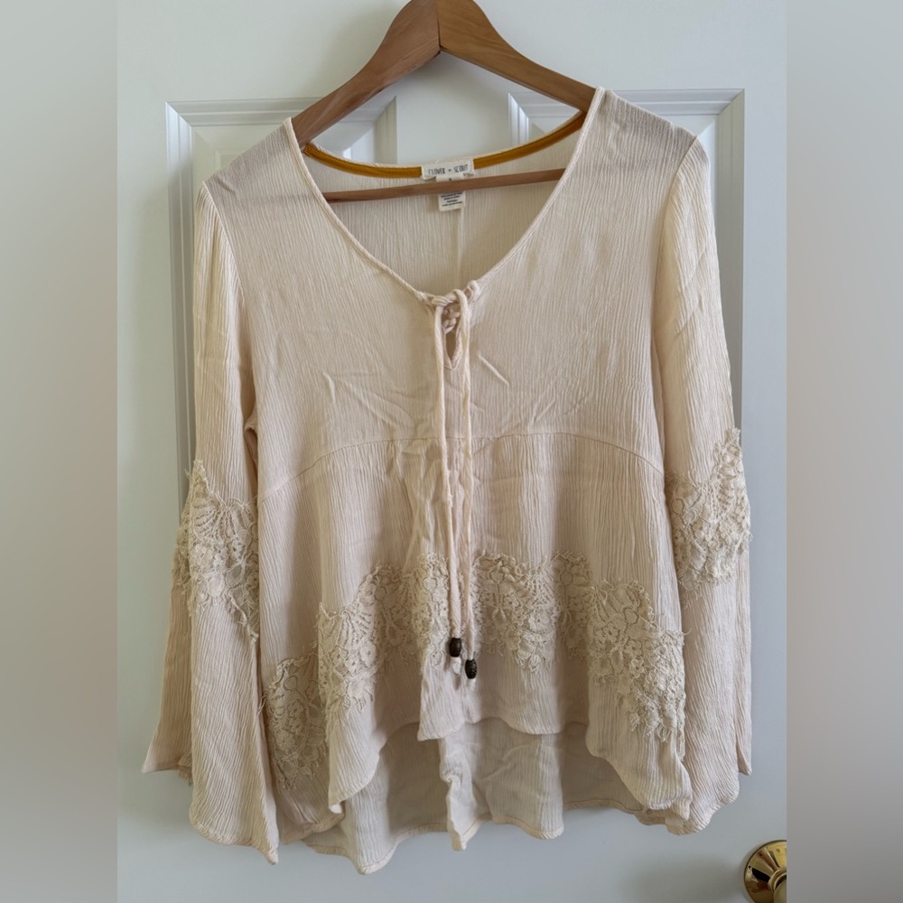 Lace Accent Blouse - Clover & Scout